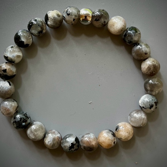 Natural Sunstone and Moonstone with Silver Handcrafted Bead Bracelet - Picture 3 of 5